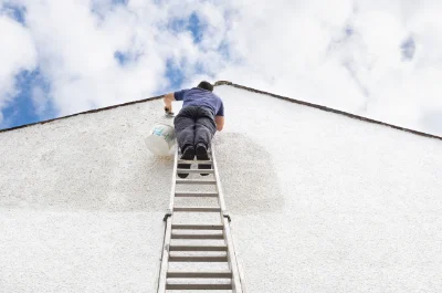 Peinture extérieure à Yvré-l'Évêque — façades et ravalement
